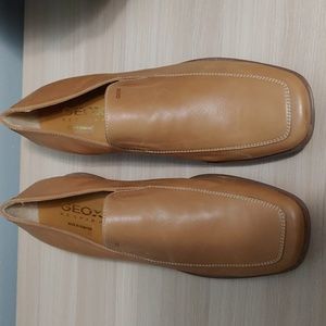 Tan Leather Loafers for Women by Geox Respira   Size 38 (8)